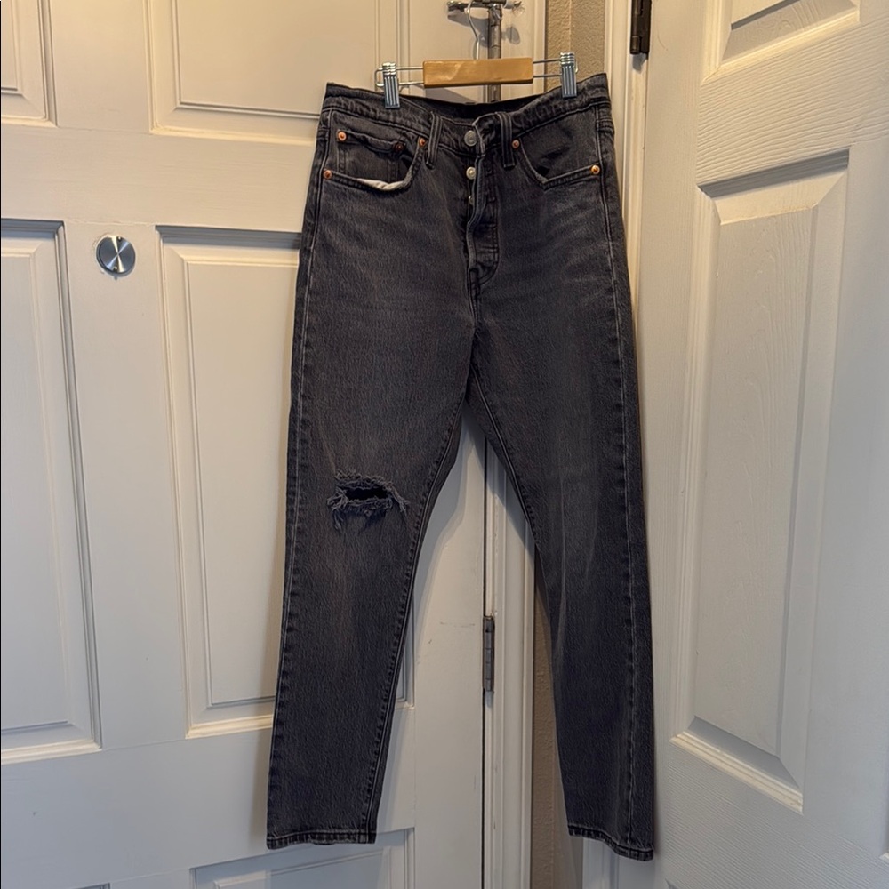 Stylish Black Distressed Jeans